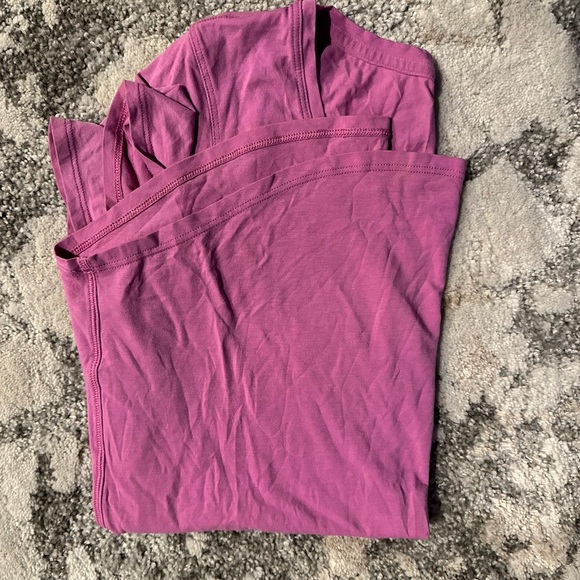 Love tee - Picture 2 of 2